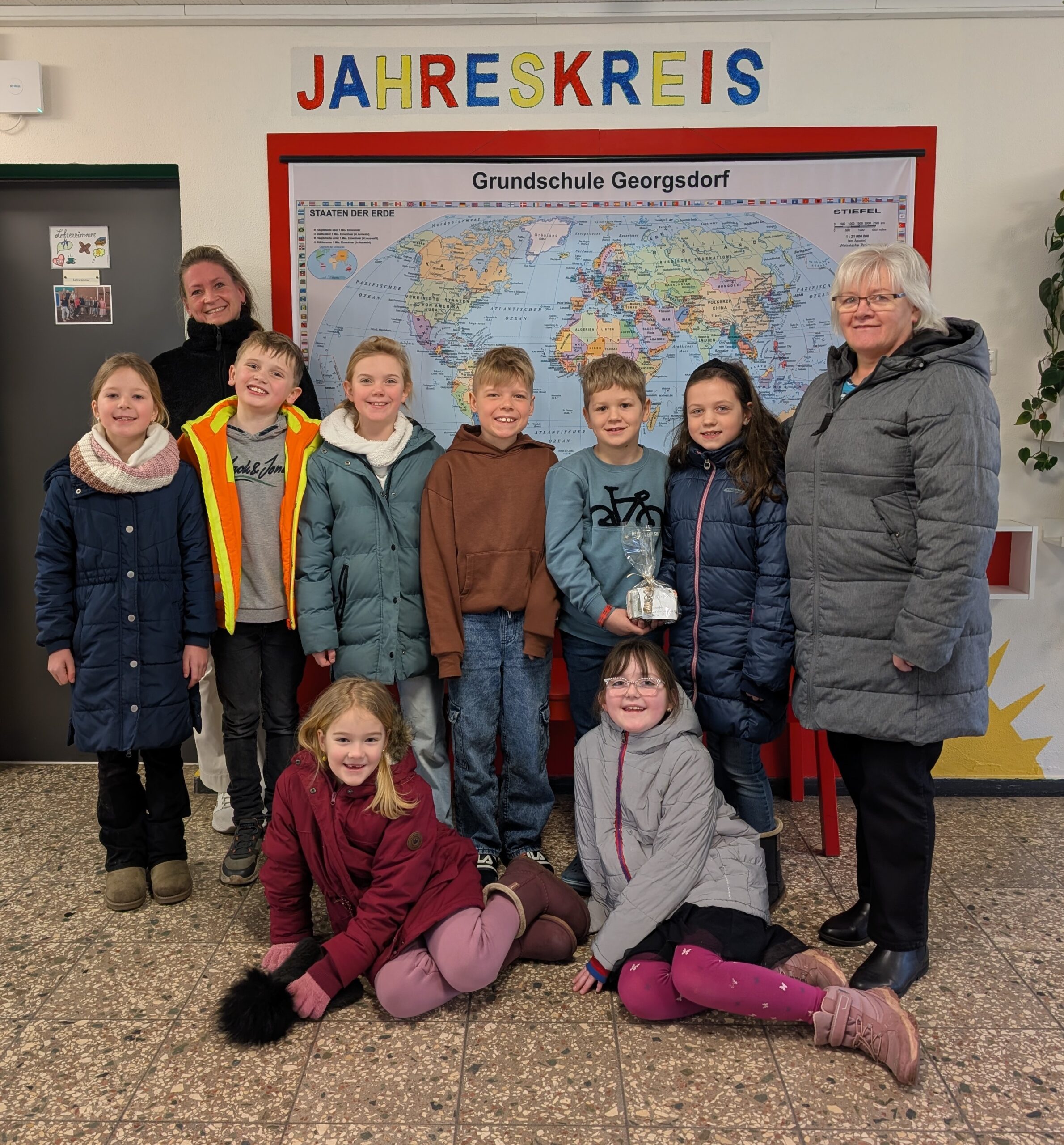 Spendenübergabe für die Kinderkonferenz